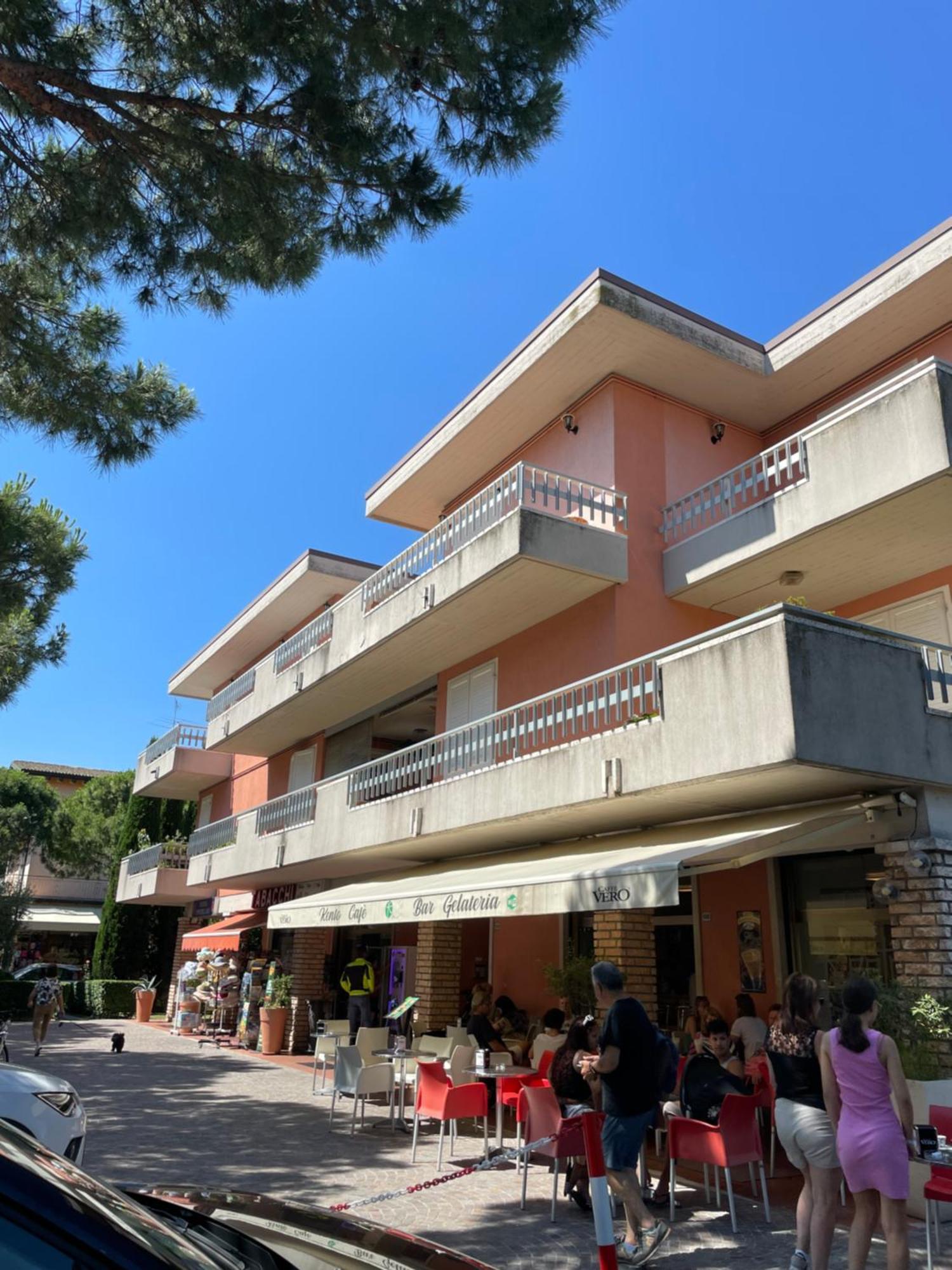 Sirmione Apartment Bagian luar foto