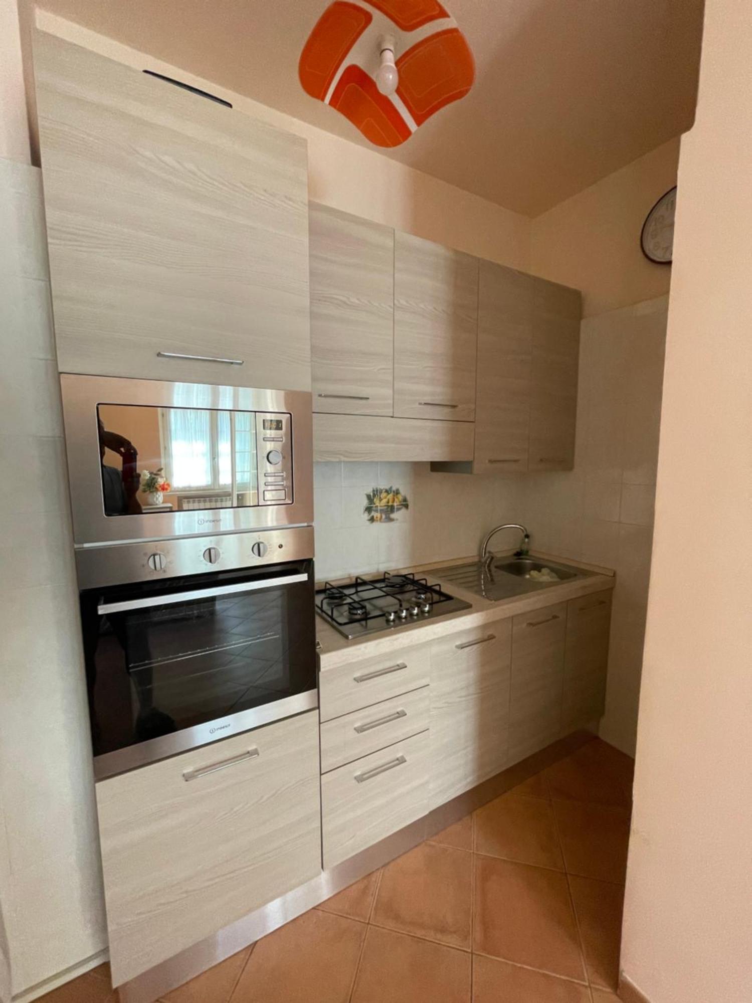 Sirmione Apartment Bagian luar foto